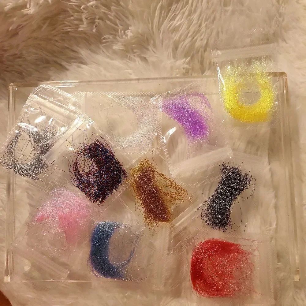 Glitter line for nail art